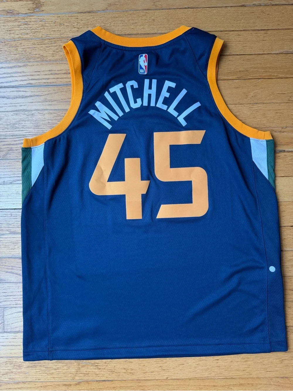NWT DONOVAN MITCHELL UTAH JAZZ FANATICS (M) JERSEY